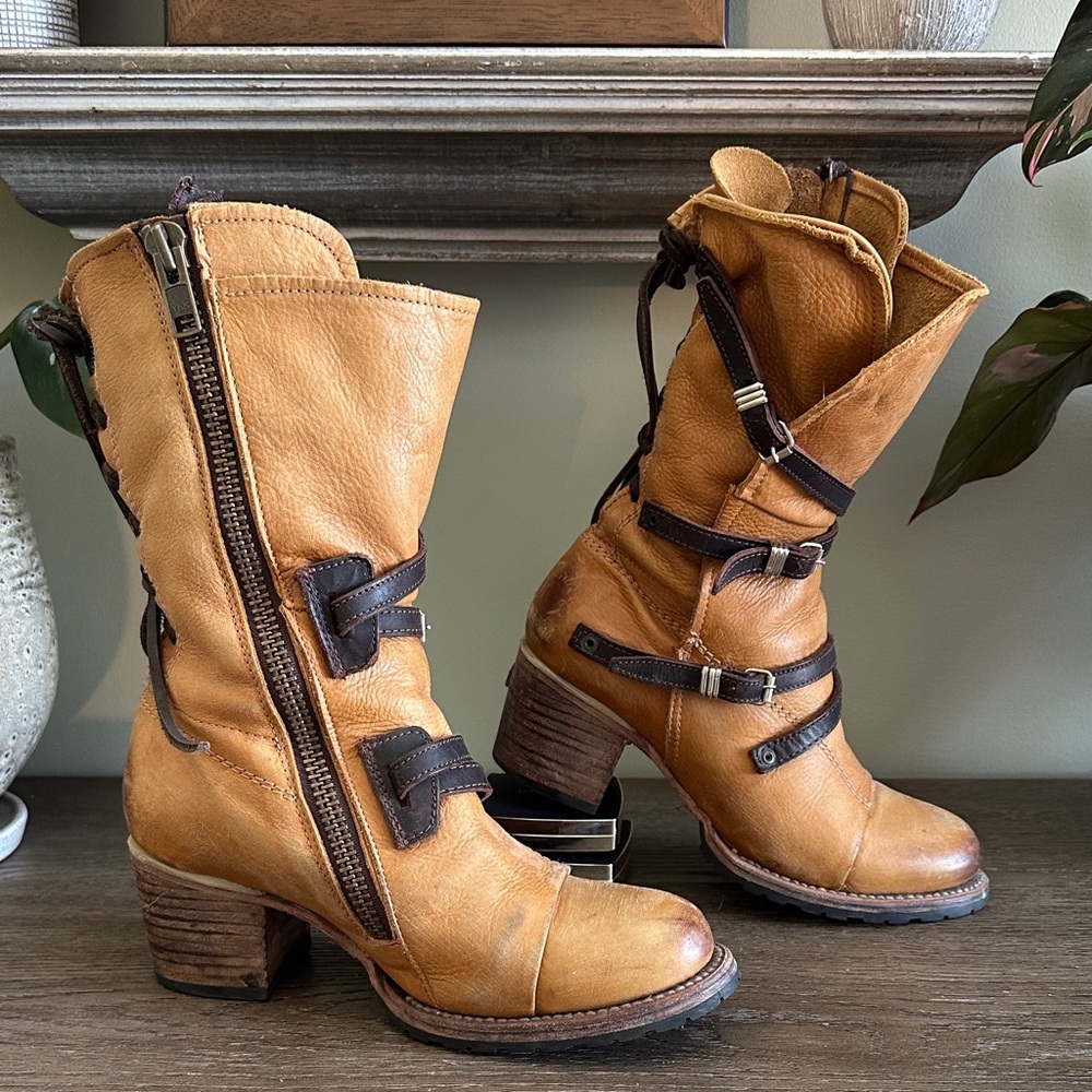 Freebird Tan Cora size 9